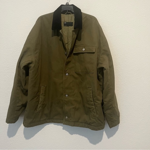 NWOT ASOS DESIGN Oversized Harrington Jacket in Khaki Corduroy collar Size XL - Picture 2 of 9